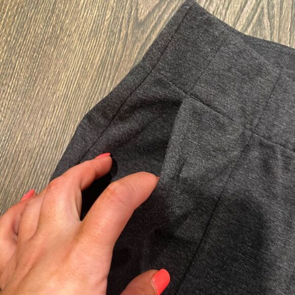 NWOT J. Jill Pintucked Ponte Slim-Leg Pants Mid Rise Pull-On Stretch Gray Size S - Picture 4 of 11